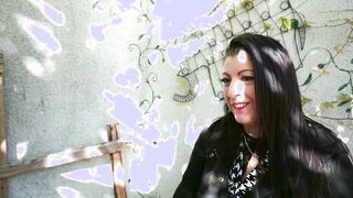 Yvanna, 35, trainer of competition horses!