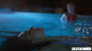 VIXEN Janice Griffith & Ivy Wolfe Sneak Into Backyard For Nighttime Pool