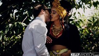 Ebony Babe Julie Kay Takes White Shaft in Her Black Booty