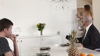 FAMILY STROKES Georgeus Britney wants to play with big hard prick