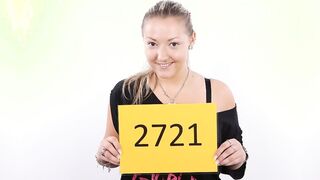 Casting Huge Natural Boobs sized 7!