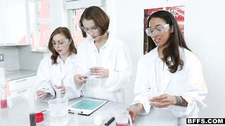 Dr. Natalie Porkman needs 4 Hands & 1 Penis