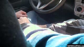 Driver Victorino Stone fucks Lorenzo August while waiting for the tow