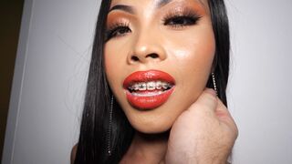 Tiny Asian ladyboy teen Itim amazing blowjob & ass pumping on camera