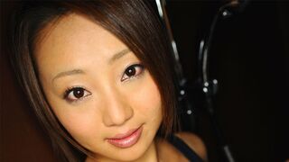 Teen You Shiraishi gets pleased in bathroom