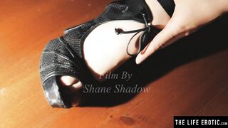 Dazzling blonde Jenny A plays with her trimmed muff