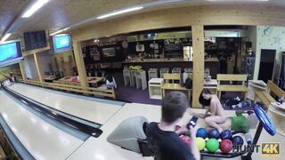 Guy penetrates attractive beautiful babe while cuckold plays bowling