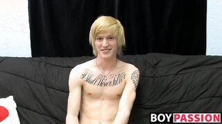 Kinky inked twink Dustin jerking off in passionate solo