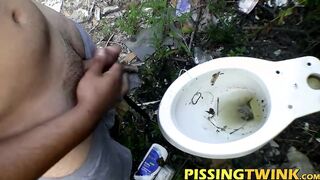 These dudes like pissing in the open while being recorded