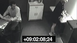 Whore pisses in her rivals lunch