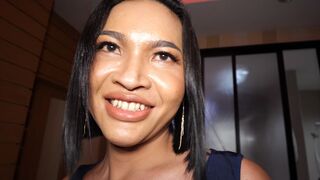 Fresh Thai ladyboy Duan gives her customer a massage with assfucking