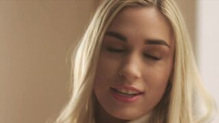 VIXEN Sneaky Mick Slides into Deliah's DMs & Snatch