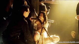 Japanese MILF In Hot Lingerie Shows Off Her Experience