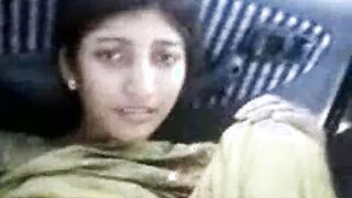 Indian Babe Shows Her Unshaved Snatch For A Free Ride