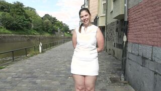 Alice, 35, very sassy webaster ...