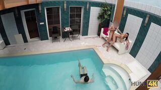 Cuckold enjoys watching his sexy GF banged