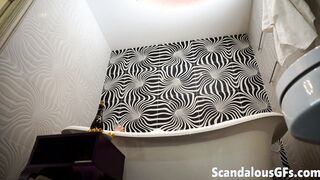 Step Daddy fucking my stepsis in the family bathtub