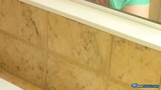 Shane Allen Watches Jeremiah Johnson Wanking His Huge Cock