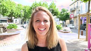 Julie, 30 years old, executive secretary in Lyon!