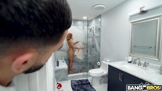 BangBros: Roxie Sinner Ravaged The Pool Guy