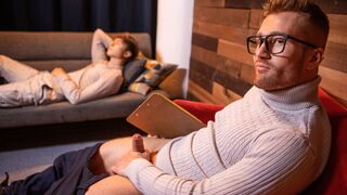 Cody Viper has come to see sex therapist Olivier Robert