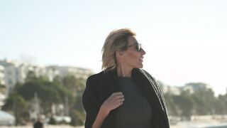 Anouk's ass pumping fantasy finally satisfied!