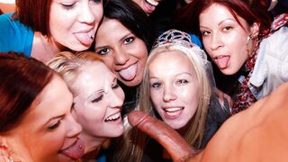Bachelorette Party Turns Into Blowjob Groupsex