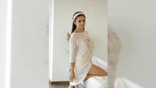 Huge natural titted Sherill Collins loves deep cunt fucking