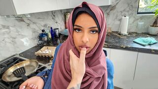 Arab teen wifey Hadiya Honey really needs to learn a few things about sex