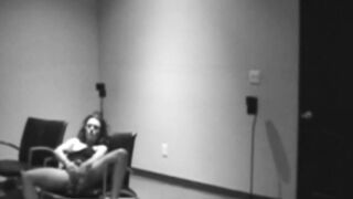 Sexy Babe waiting & Fingering Twat